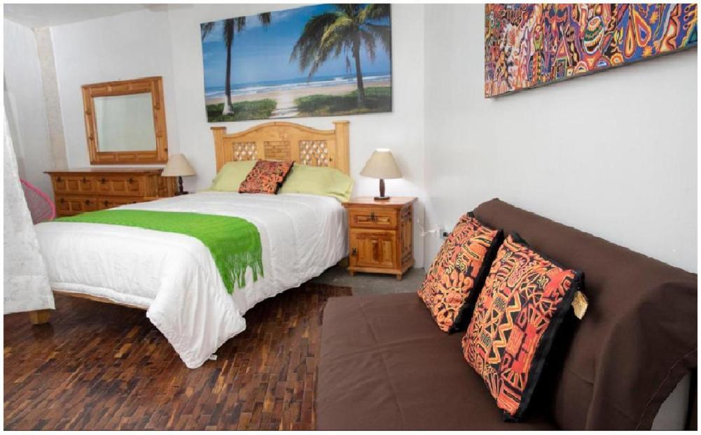 Eyele Hostel *
